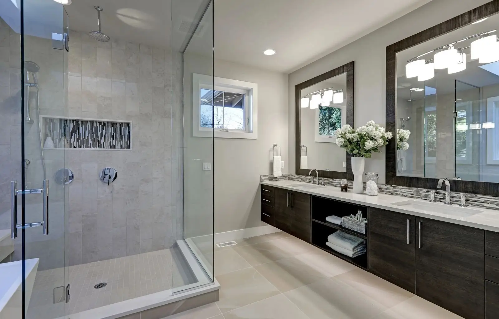 Custom bathroom renovation with walk-in shower completed by General Contractor Edgewood Renovision SouthWest